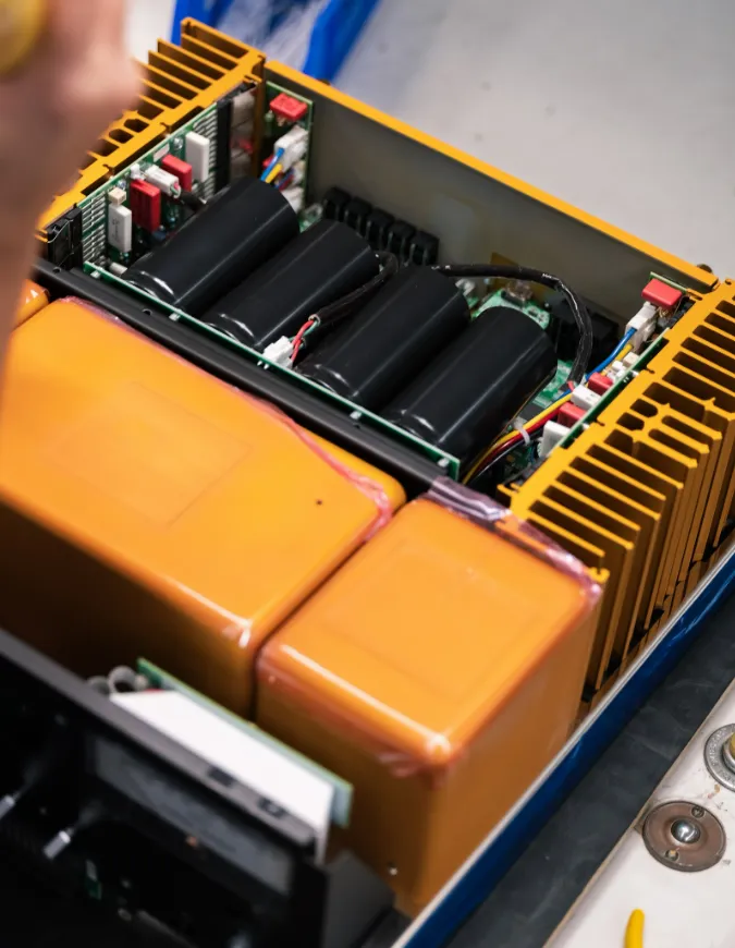 McIntosh ra mắt ampli MA8950 phiên bản Virgil Abloh tại Paris Fashion Week