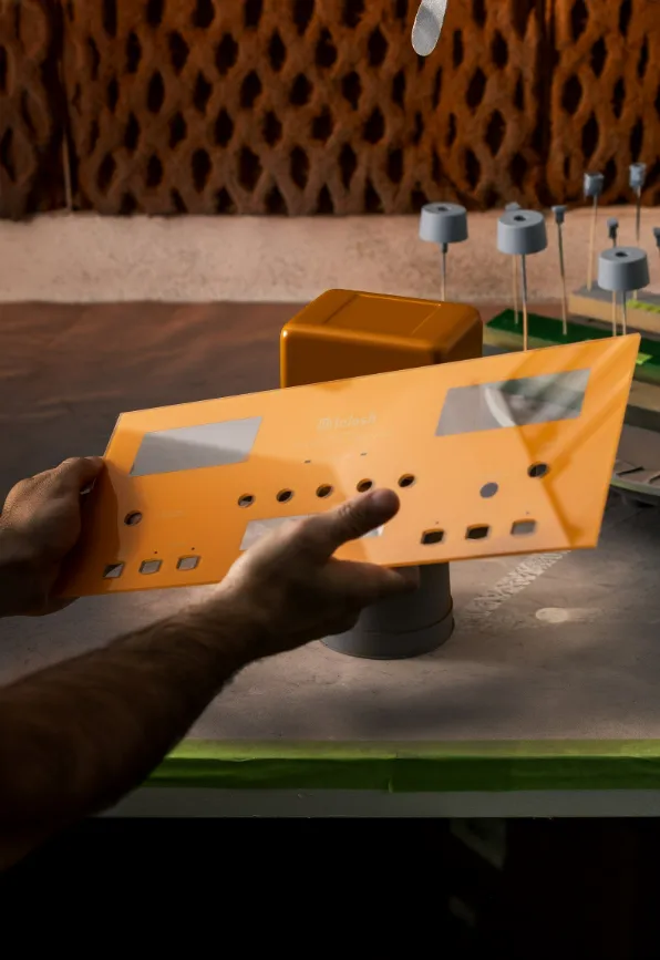 McIntosh ra mắt ampli MA8950 phiên bản Virgil Abloh tại Paris Fashion Week