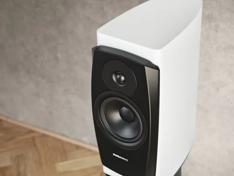 Dynaudio trình làng bộ đôi loa Contour 20 Black Edition & Confidence 20A