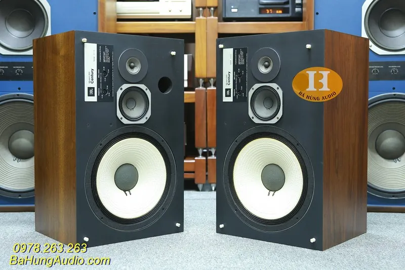 JBL là dòng loa có mức giá phải chăng