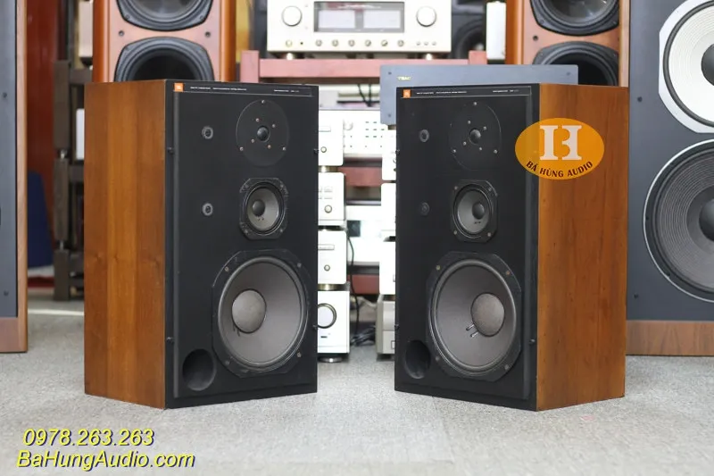 Loa JBL L110